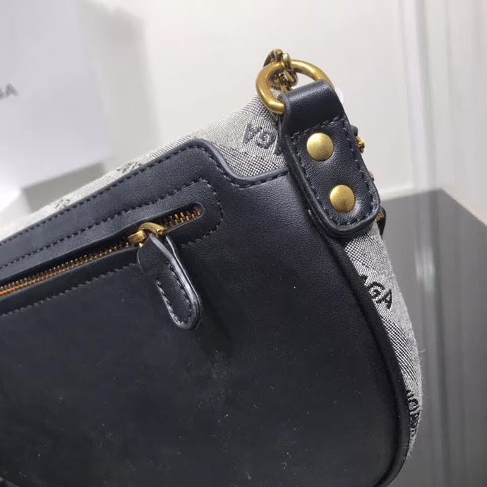 BALENCIAG巴黎世家 火爆 帆布拼牛皮 可做胸包 斜挎 單肩包 91869  BL1610